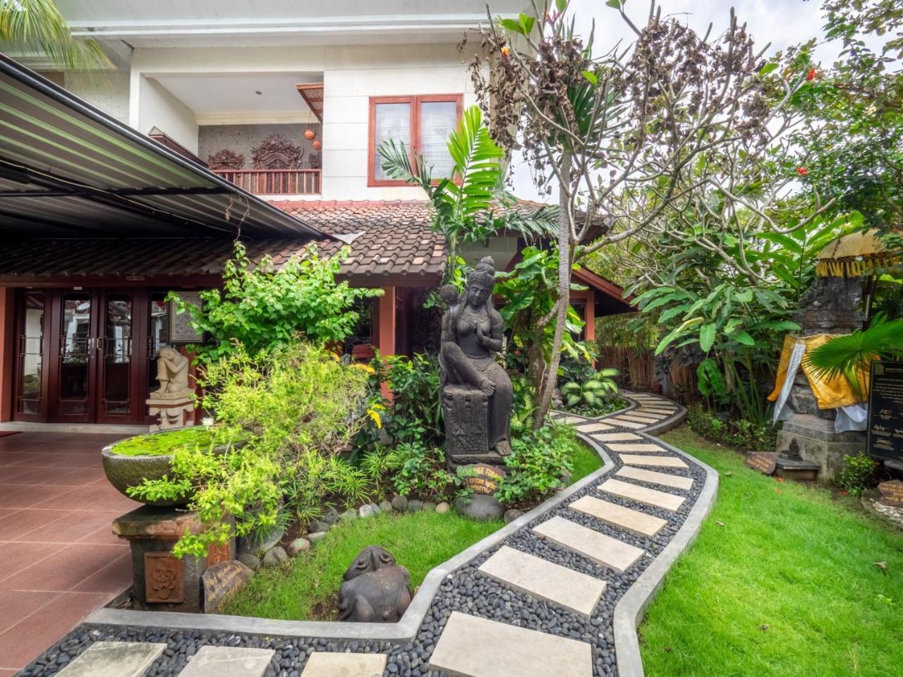 Al-Isha Dharamshala Hotel Kuta Lombok Exterior foto